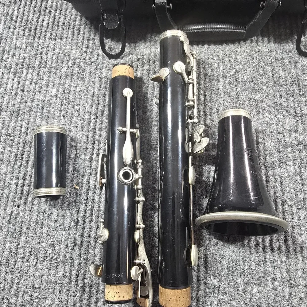 Bundy Resonite Clarinet Bb Student Black Plastic With Case Selmer USA Beginner